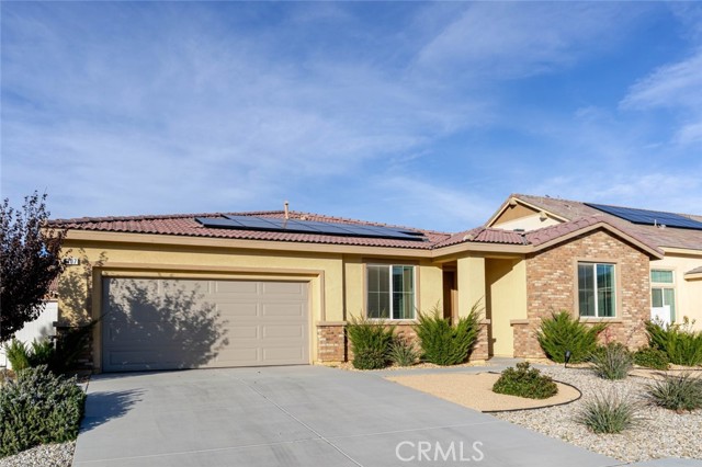 Detail Gallery Image 2 of 35 For 2107 Helconia Ct, Palmdale,  CA 93551 - 3 Beds | 2 Baths