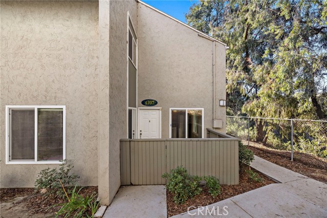 Front Image Thumbnail for CROC25272052