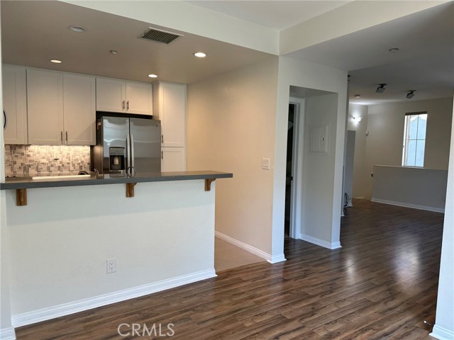 Detail Gallery Image 5 of 18 For 216 Coral Rose, Irvine,  CA 92603 - 2 Beds | 2/1 Baths