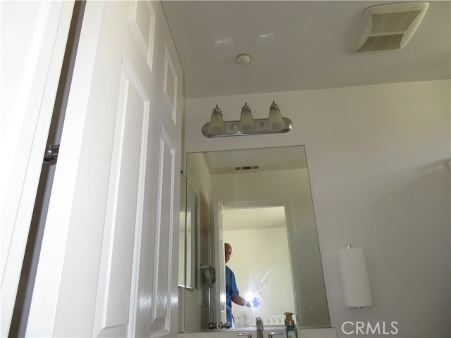 Detail Gallery Image 20 of 41 For 965 Acacia Ln, Montebello,  CA 90640 - 3 Beds | 3 Baths