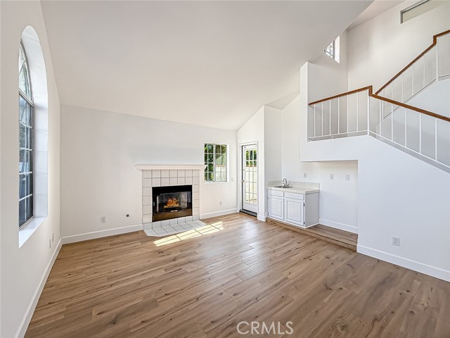 Detail Gallery Image 11 of 36 For 206 Camino Cortina, Camarillo,  CA 93010 - 3 Beds | 3 Baths