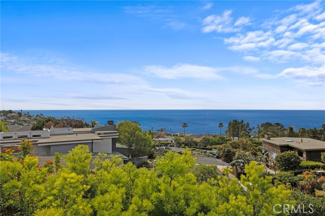 Detail Gallery Image 6 of 66 For 30842 Driftwood Dr, Laguna Beach,  CA 92651 - 3 Beds | 3/1 Baths