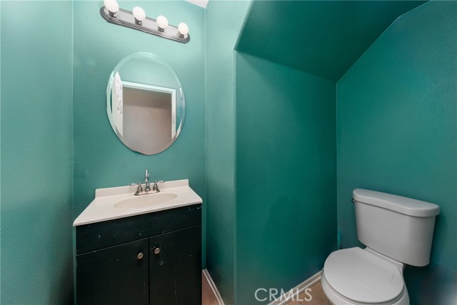 Detail Gallery Image 12 of 34 For 2627 S Carl Pl, San Bernardino,  CA 92408 - 4 Beds | 2/1 Baths