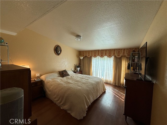 Detail Gallery Image 33 of 37 For 17000 Orozco St, Granada Hills,  CA 91344 - 4 Beds | 2/2 Baths