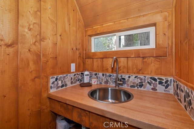 Detail Gallery Image 17 of 17 For 295 Sunset, Lake Arrowhead,  CA 92352 - 3 Beds | 2 Baths
