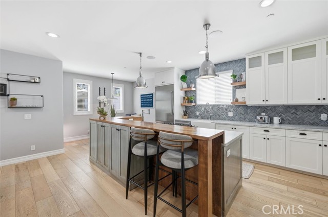 Detail Gallery Image 16 of 71 For 406 S Gertruda, Redondo Beach,  CA 90277 - 5 Beds | 4/1 Baths