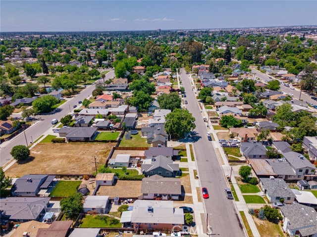 1715 Cherry Street, Bakersfield CA: https://media.crmls.org/medias/a78c8414-bcd6-46f9-ac02-3af351be3227.jpg