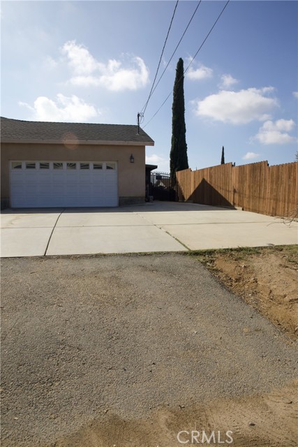 Detail Gallery Image 3 of 21 For 9672 52nd, Jurupa Valley,  CA 92509 - 4 Beds | 2 Baths