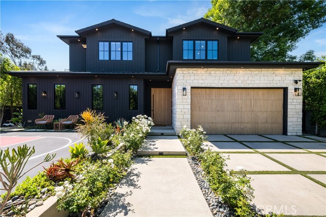 Detail Gallery Image 4 of 48 For 5517 Allott Ave, Sherman Oaks,  CA 91401 - 5 Beds | 6 Baths