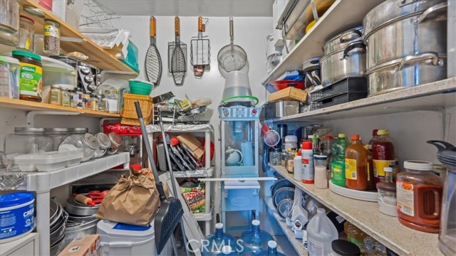 Detail Gallery Image 10 of 41 For 7603 Date Ave, Fontana,  CA 92336 - 3 Beds | 1/1 Baths