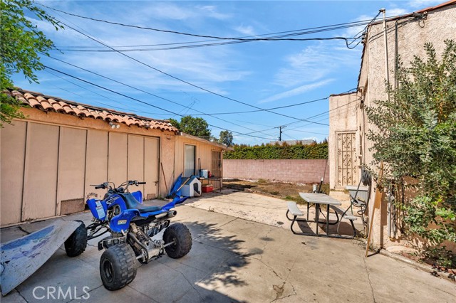 Detail Gallery Image 32 of 38 For 1912 W 76th St, Los Angeles,  CA 90047 - 3 Beds | 1/1 Baths