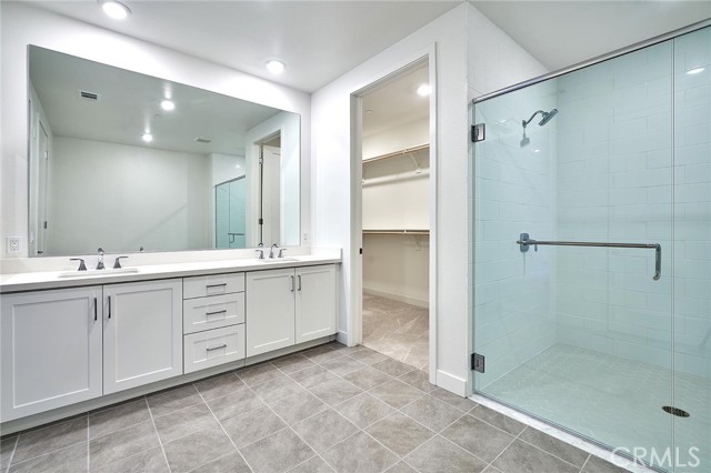 3201 Rivington, Irvine CA: https://media.crmls.org/medias/a78e2dea-ded9-4968-8807-1838735d123f.jpg