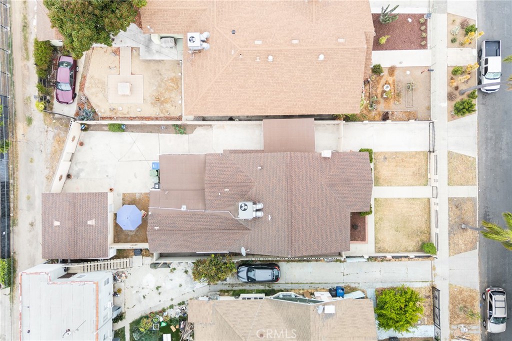 https://media.crmls.org/medias/a78eb717-930f-4d2d-ba9d-98d700a2c67f.jpg?preset=X-Large