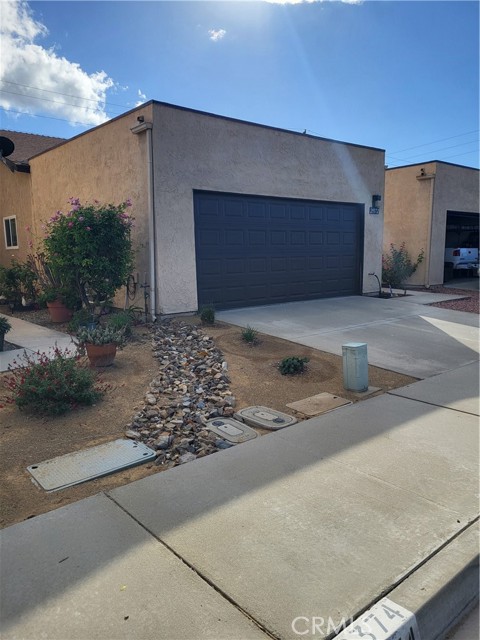 Detail Gallery Image 1 of 7 For 29372 Murrieta Rd, Menifee,  CA 92586 - 2 Beds | 2 Baths