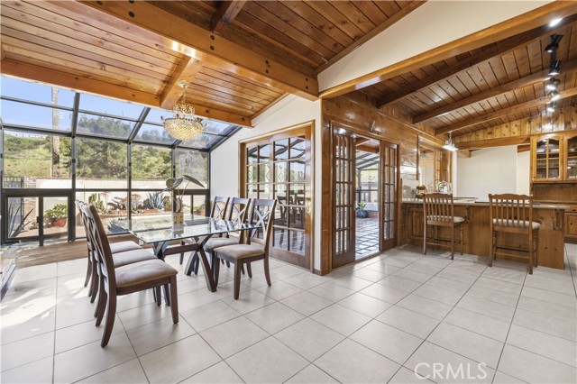 Detail Gallery Image 11 of 75 For 11950 Sierra Hwy, Agua Dulce,  CA 91390 - 3 Beds | 4 Baths