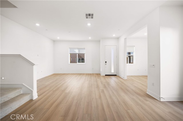 Detail Gallery Image 9 of 62 For 289 Shoveler, Irvine,  CA 92618 - 4 Beds | 2/1 Baths