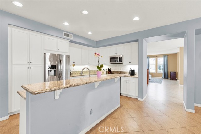 Detail Gallery Image 3 of 35 For 36065 Mustang Spirit Ln, Wildomar,  CA 92595 - 4 Beds | 3 Baths