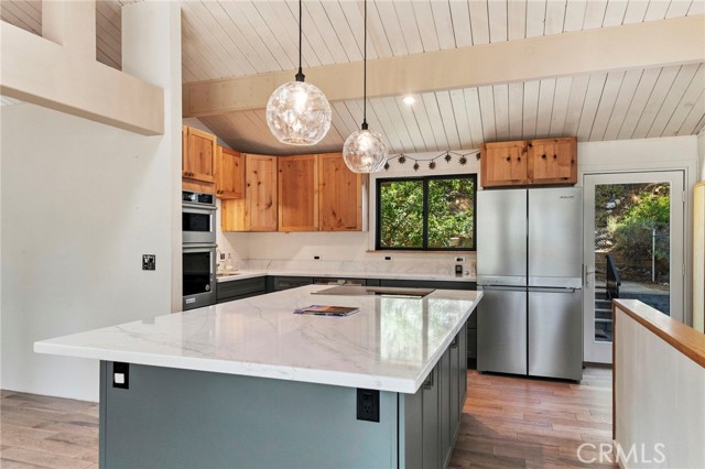 771 Silver Tip Drive, Big Bear Lake, CA 92315