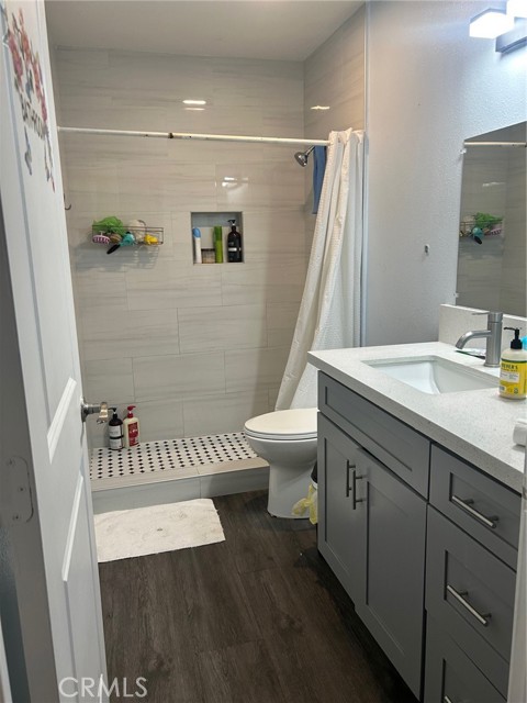 Detail Gallery Image 6 of 15 For 3510 & 3512 W Pine St, Santa Ana,  CA 92704 - – Beds | – Baths