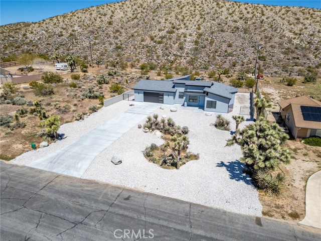Detail Gallery Image 32 of 34 For 57844 Carlyle Dr, Yucca Valley,  CA 92284 - 3 Beds | 3 Baths