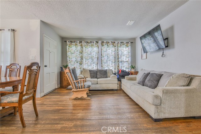 1727 Westwood Place, Pomona CA: https://media.crmls.org/medias/a7923182-f112-40b9-9c4e-a2e94733a8fd.jpg