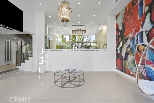 Detail Gallery Image 4 of 21 For 5315 White Oak #M,  Encino,  CA 91316 - 3 Beds | 3 Baths