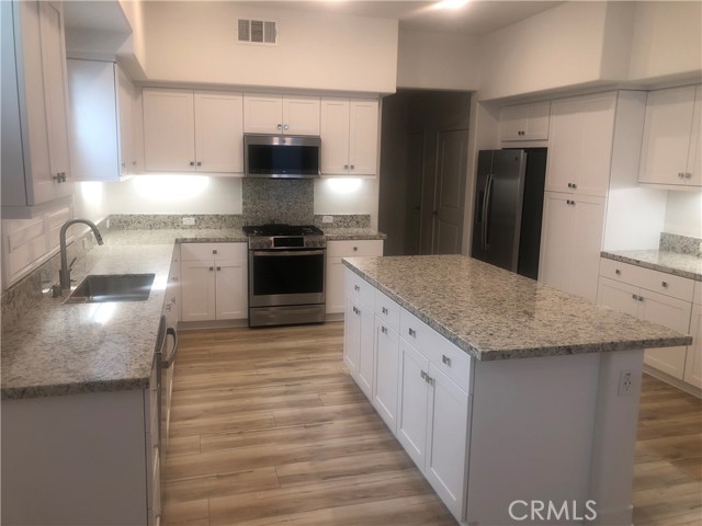 1899 S Union Street, Anaheim CA: https://media.crmls.org/medias/a792d153-77db-4a3c-b85d-ec58c1488c01.jpg