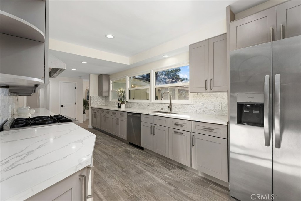 MLS #OC26007702 image #6