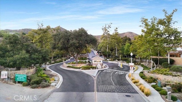 Detail Gallery Image 21 of 69 For 27569 Bottle Brush, Murrieta,  CA 92562 - 4 Beds | 2/1 Baths