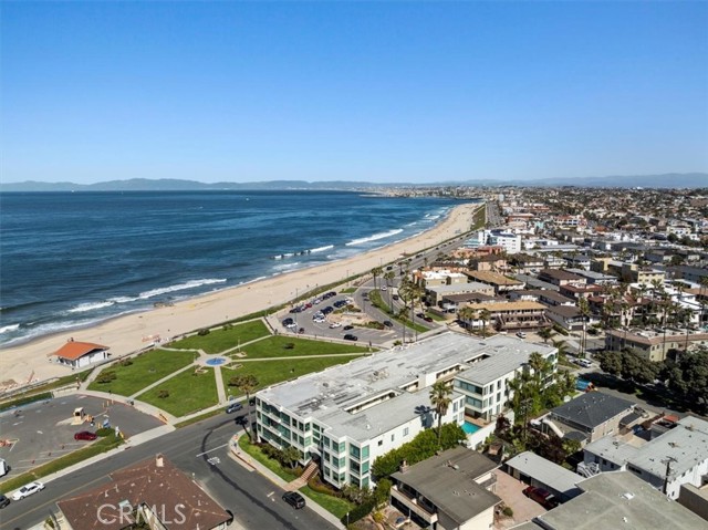 Detail Gallery Image 46 of 47 For 201 Calle Miramar #35,  Redondo Beach,  CA 90277 - 2 Beds | 3 Baths