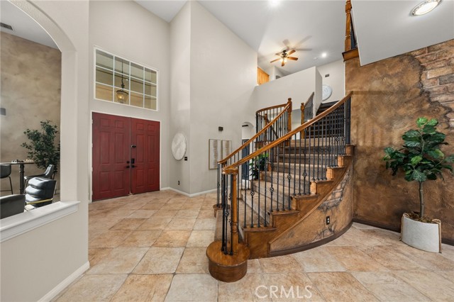 Detail Gallery Image 7 of 21 For 13581 Canyon Crest Rd, Yucaipa,  CA 92399 - 6 Beds | 4 Baths