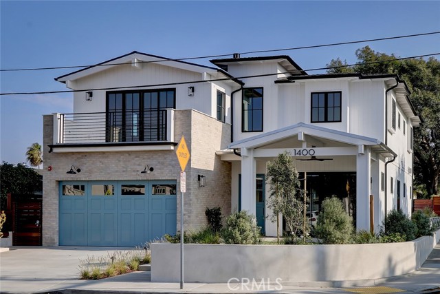 1400 17th Street, Manhattan Beach, California 90266, 5 Bedrooms Bedrooms, ,3 BathroomsBathrooms,For Sale,17th,SB21193120
