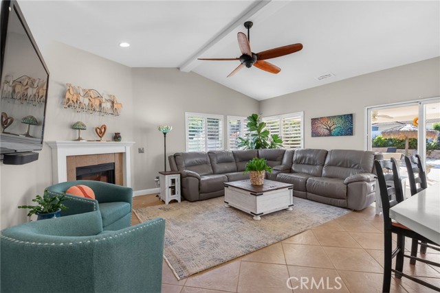 Detail Gallery Image 23 of 64 For 14029 Dove Canyon Dr, Riverside,  CA 92503 - 3 Beds | 2/1 Baths