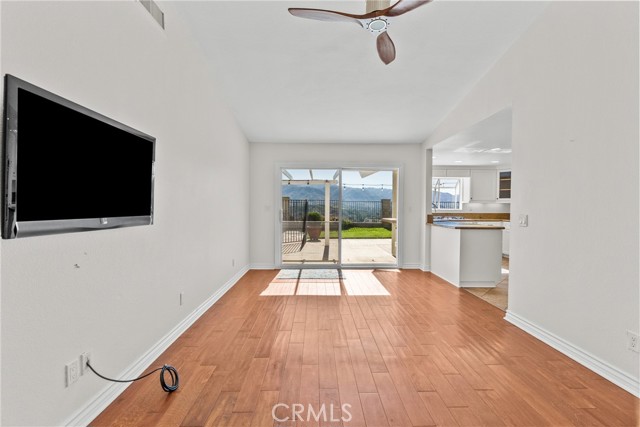 Detail Gallery Image 20 of 40 For 17050 Canvas, Canyon Country,  CA 91387 - 4 Beds | 2 Baths