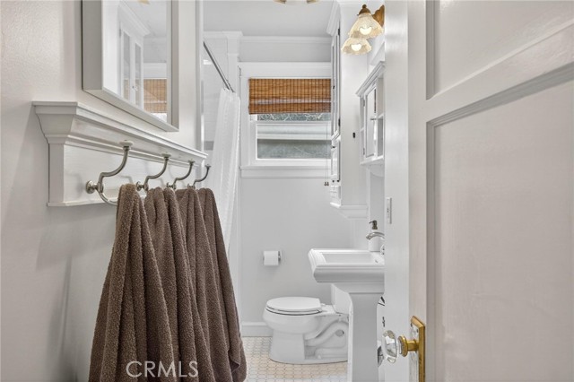 Detail Gallery Image 17 of 34 For 1508 Beech Ave, Torrance,  CA 90501 - 3 Beds | 3 Baths