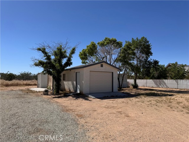 Detail Gallery Image 2 of 50 For 35648 Mountain View Rd, Hinkley,  CA 92347 - 5 Beds | 3/1 Baths