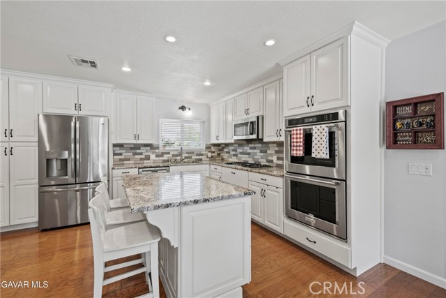 2520 Edam Street, Lancaster CA: https://media.crmls.org/medias/a7954836-2f97-451f-907d-562f7e835e47.jpg