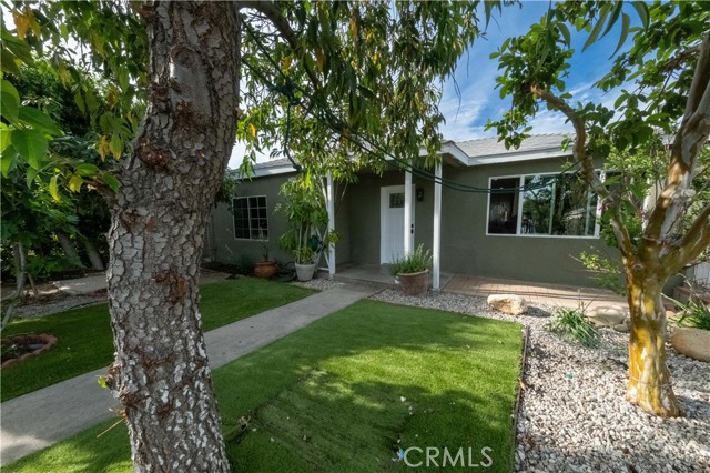 Detail Gallery Image 5 of 47 For 15719 Romar St, North Hills,  CA 91343 - 3 Beds | 2 Baths