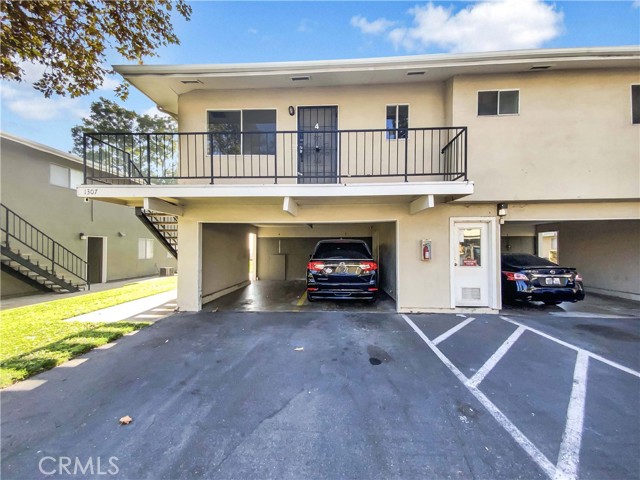 1307 W 8th Street, Upland CA: https://media.crmls.org/medias/a7967b3b-5ddd-4907-8708-4ff1e9b82a2a.jpg