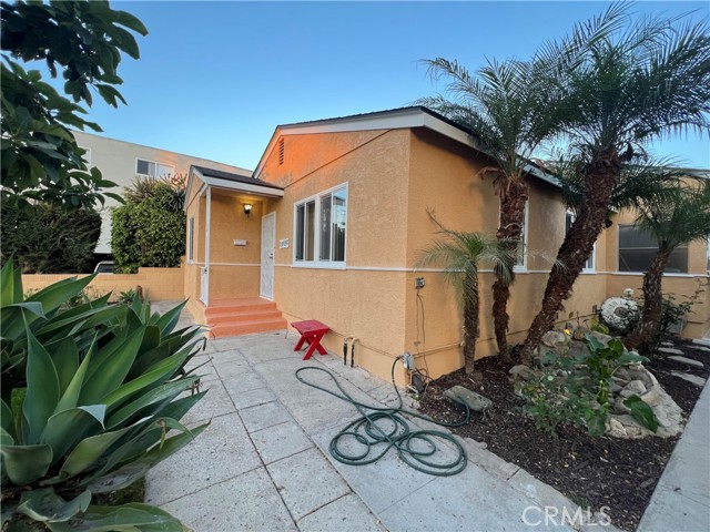 10920 Aletta Avenue, Culver City CA: https://media.crmls.org/medias/a7969e43-adfb-4b1d-a472-d75a3b654155.jpg