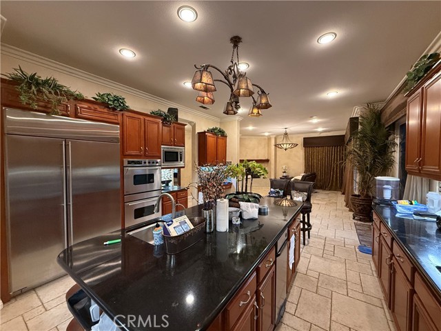 Detail Gallery Image 7 of 22 For 2119 Ridgeview Terrace, Signal Hill,  CA 90755 - 4 Beds | 5 Baths