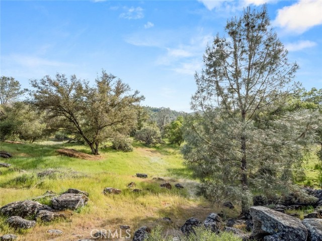 41797 River Knolls Way, Coarsegold CA: https://media.crmls.org/medias/a797764c-827b-4919-81d8-4bb6458d6b8c.jpg