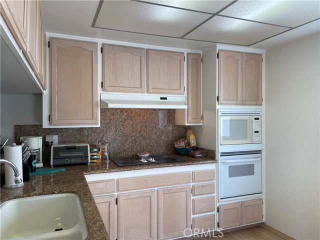 205 Valley Drive, Hermosa Beach, California 90254, 2 Bedrooms Bedrooms, ,2 BathroomsBathrooms,Residential,Sold,Valley,SB22038846