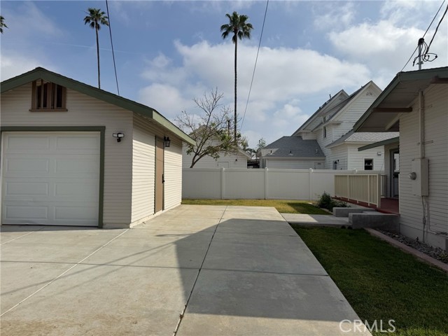 Detail Gallery Image 13 of 13 For 3043 Market, Riverside,  CA 92501 - 2 Beds | 2 Baths