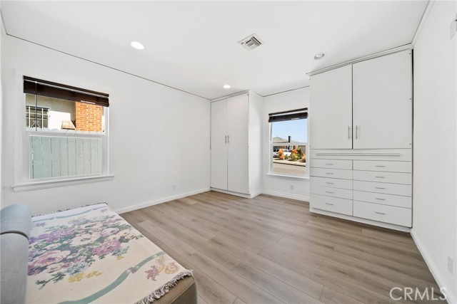 Detail Gallery Image 18 of 22 For 3549 S Cochran Ave, Los Angeles,  CA 90016 - 3 Beds | 2 Baths