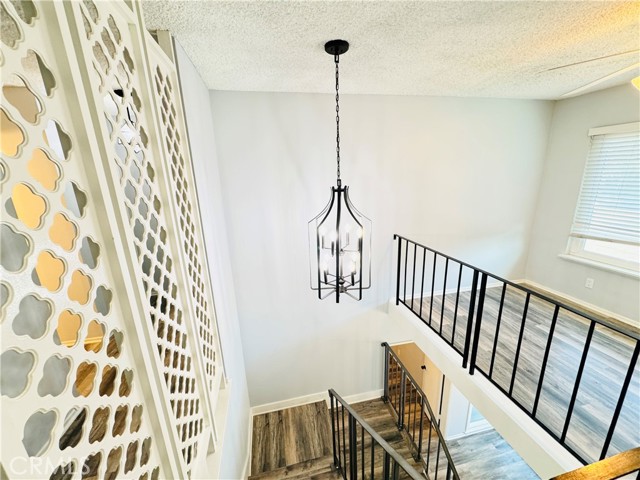 Detail Gallery Image 15 of 45 For 16737 Pineridge, Granada Hills,  CA 91344 - 4 Beds | 2/1 Baths