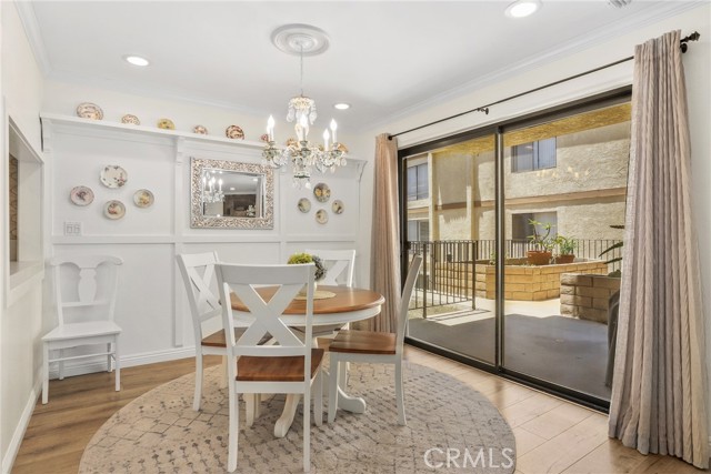 Detail Gallery Image 4 of 32 For 2722 E 20th St #202,  Signal Hill,  CA 90755 - 2 Beds | 2 Baths