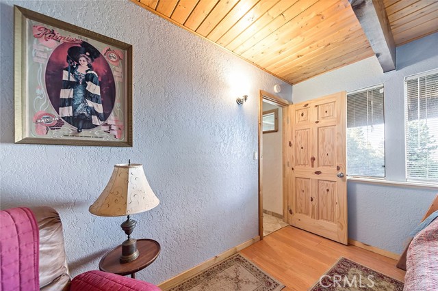 Detail Gallery Image 9 of 49 For 31020 All View Dr, Running Springs,  CA 92382 - 3 Beds | 2 Baths