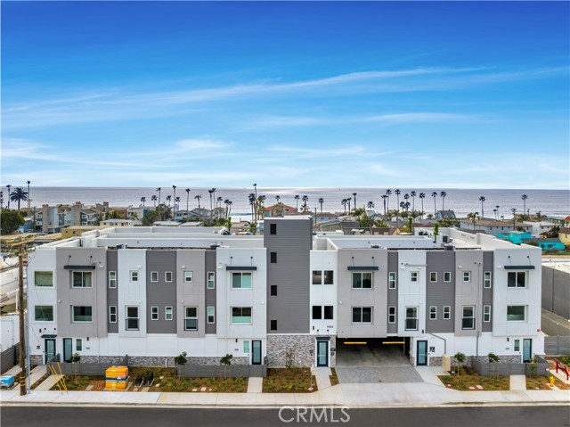 Detail Gallery Image 2 of 26 For 1105 S Cleveland St #205,  Oceanside,  CA 92054 - 2 Beds | 2 Baths