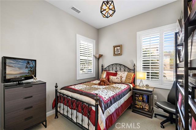 42 Castellana, Lake Forest CA: https://media.crmls.org/medias/a799e8d2-1d18-4e27-8b46-fda4f0d6c917.jpg
